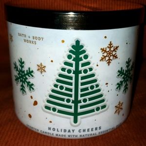 *2 for $40*🎄Bath & Bodyworks Holiday Cheers Candle🎄
